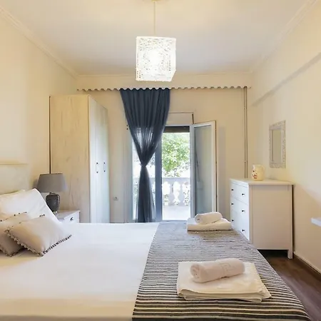 Сasa de vacaciones Despina House Ermones *